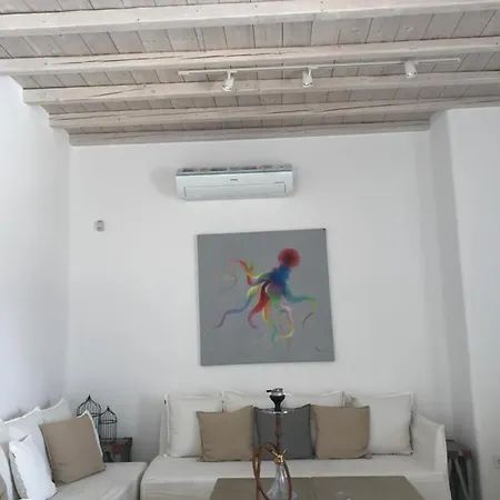 Villa Aggelina فيلة *